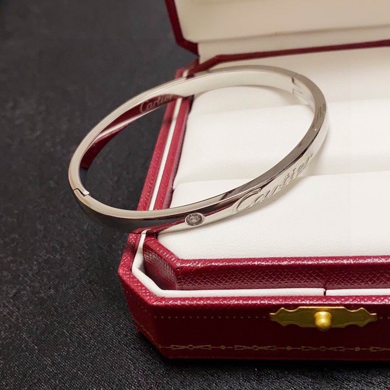 Cartier Bracelet ID:20261020-172